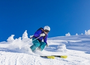 AYX体育赛事-尼克斯节奏掌控马刺，布克成为关键先生，新时代的战术博弈与个人英雄主义