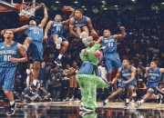 爱游戏中国-阿什拉夫闪电破门惊艳四座，荷兰鏖战巴萨演绎欧冠经典之夜