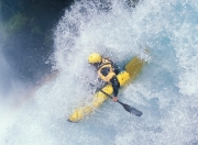 爱游戏在线-周冠宇的绝对统治，一场史诗般的迈凯伦逆转红牛二队之战