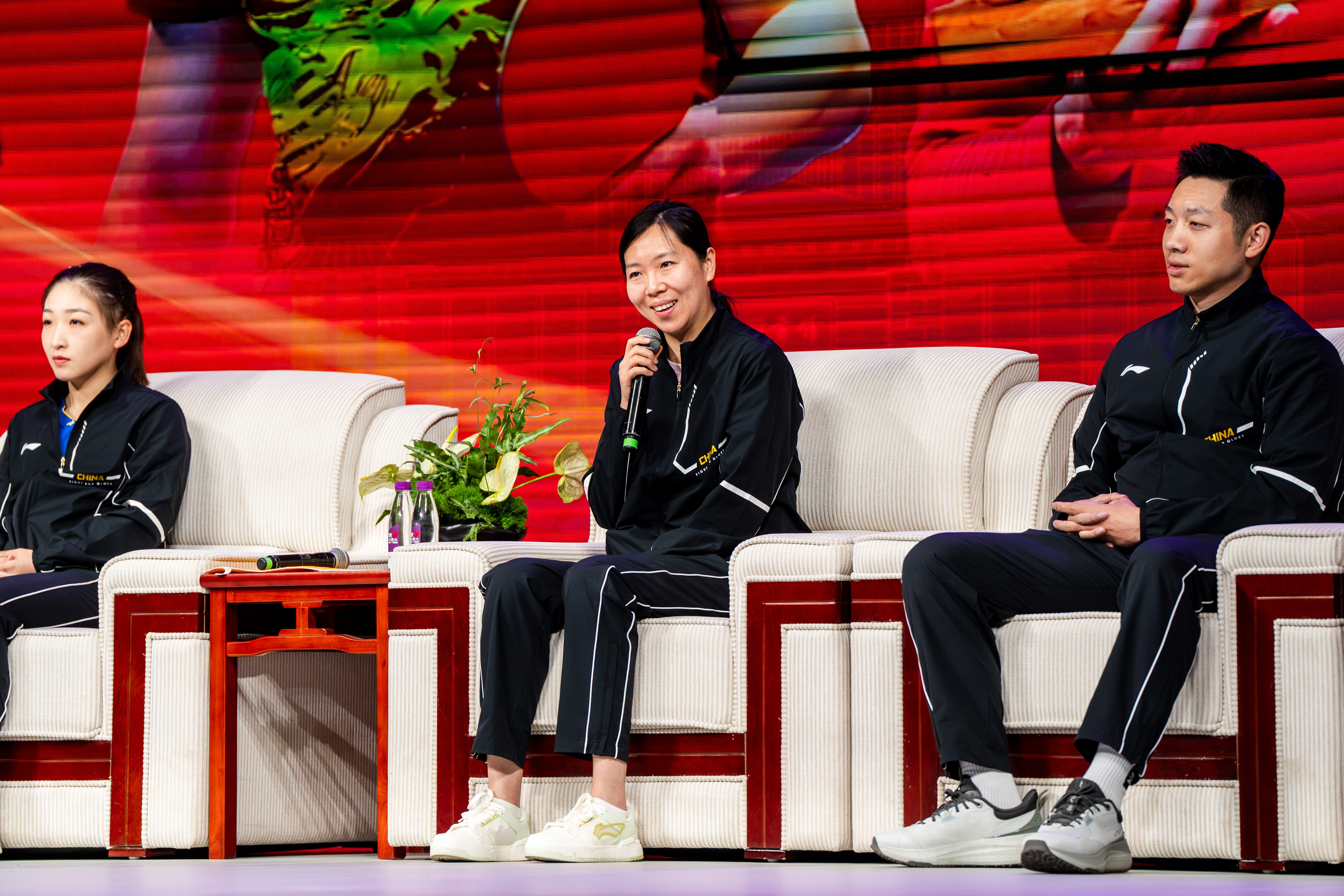 奥地利队碾压葡萄牙队，许昕高光表现