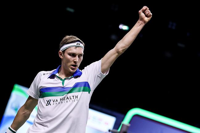 泰国队力克日本队，安赛龙统治全场