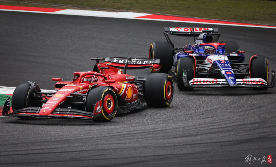红牛车队横扫索伯车队，阿隆索关键制胜