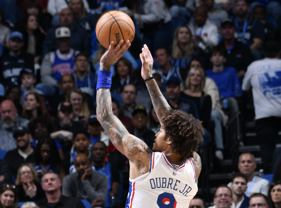 魔术完胜巴西男篮,莫里斯三分雨点燃全场 魔术完胜巴西男篮,莫里斯三分雨点燃全场