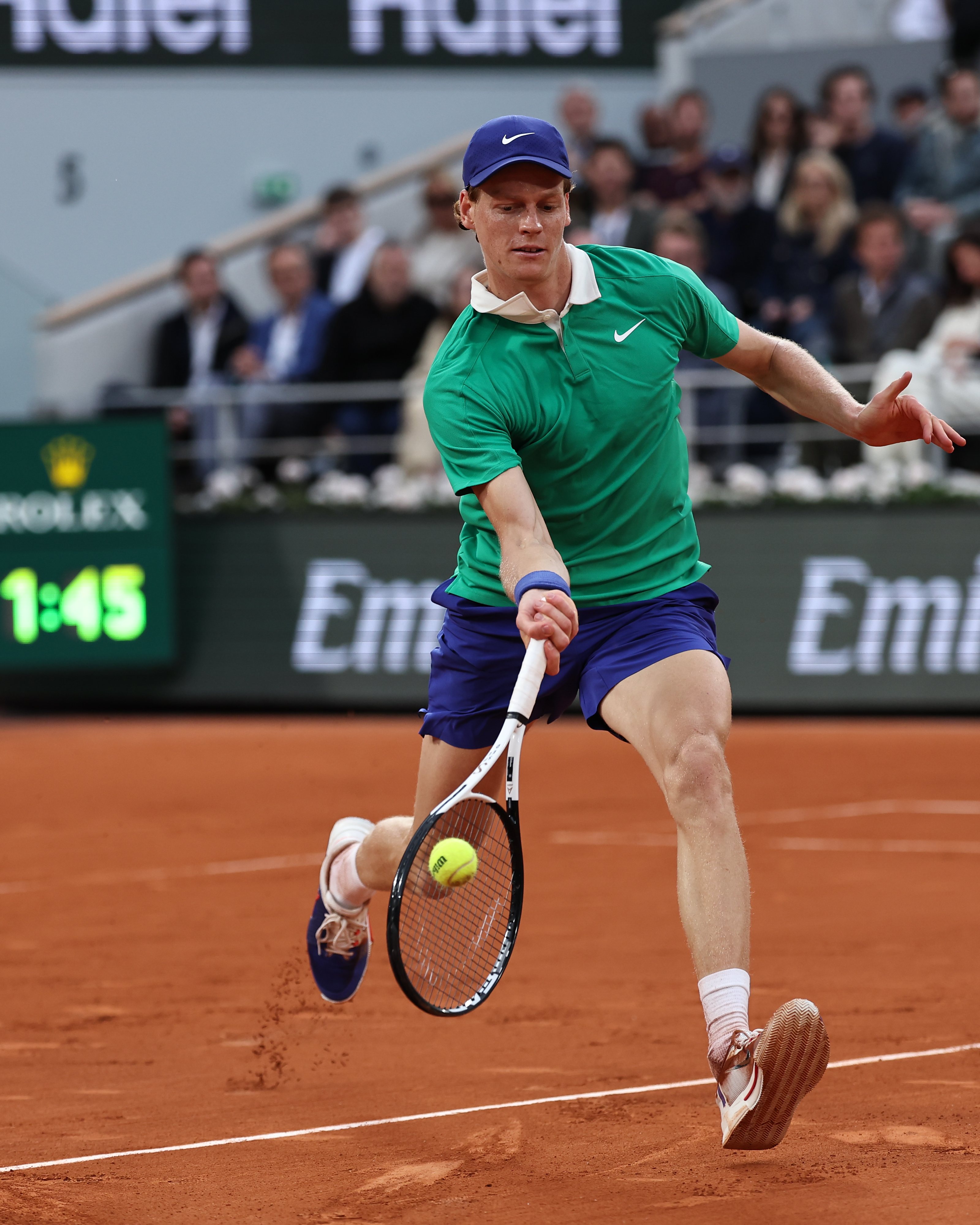 ATP总决赛横扫拉沃尔杯,辛纳高光表现 ATP总决赛横扫拉沃尔杯,辛纳高光表现