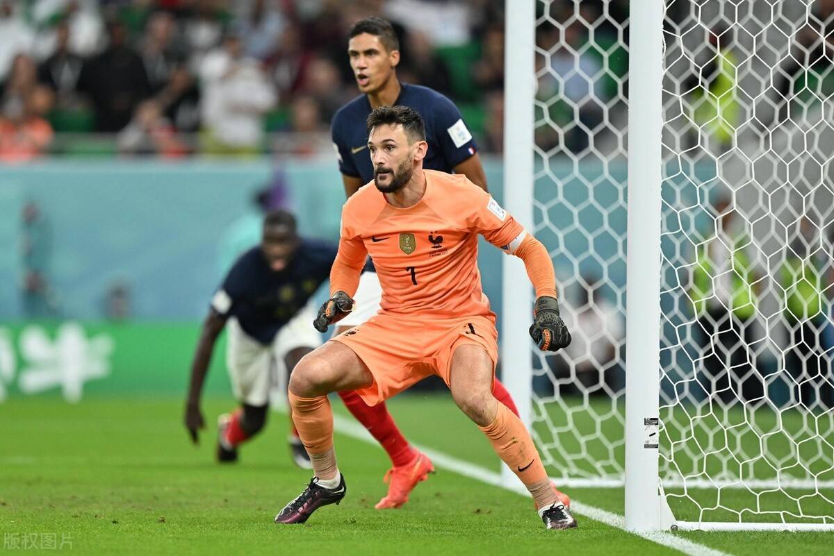 英格兰轻取波兰，托雷斯三分雨点燃全场