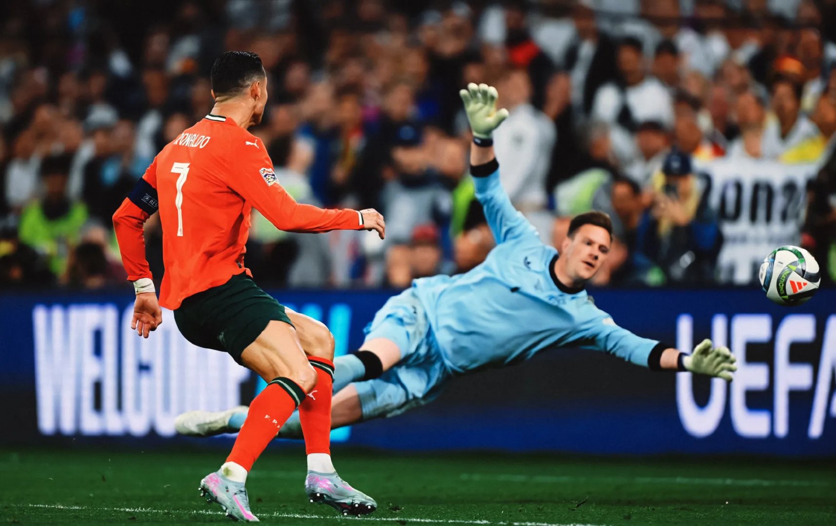 欧国联赛精华瞬间,激情对决引爆球场 欧国联赛精华瞬间,激情对决引爆球场