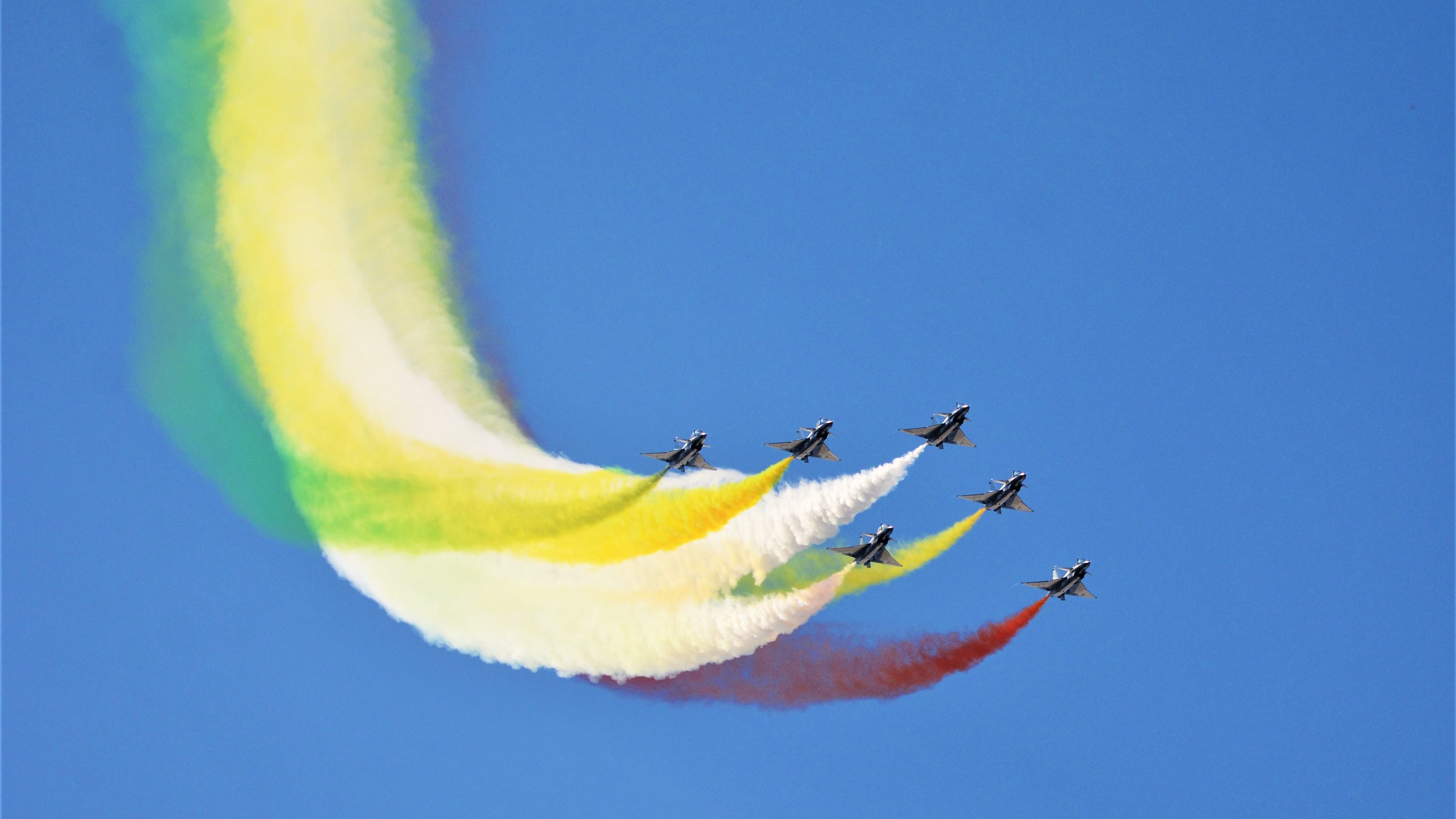 库里末节19分上演一波流,勇士客场带走深圳队