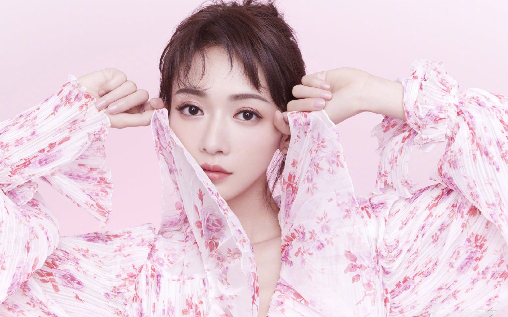 基耶萨硬仗封神!巴萨对阵AC米兰,谁是真正的大场面之王?