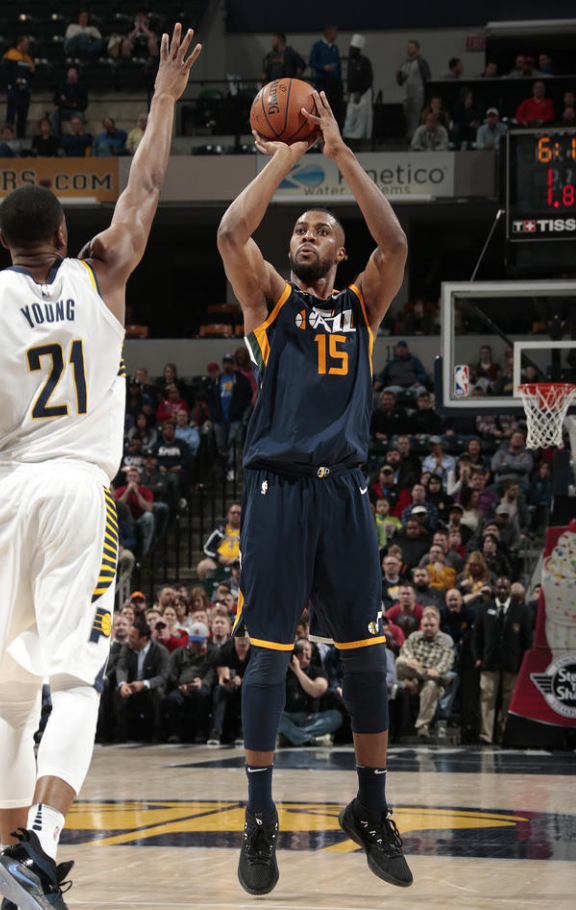 爵士翻盘步行者，戈贝尔关键制胜