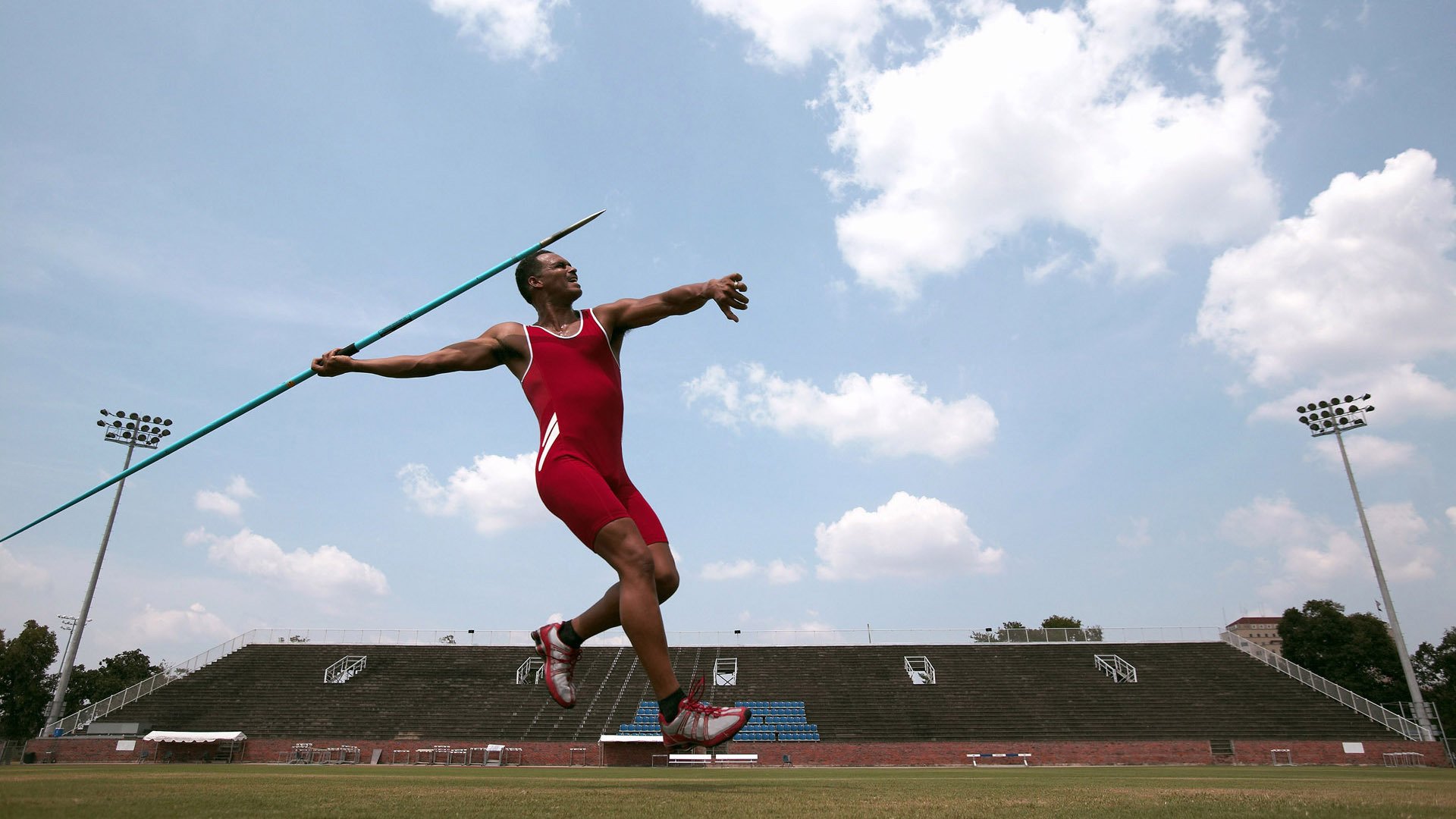 喀麦隆铁闸粉碎枪手攻势,阿克化身关键先生改写战局